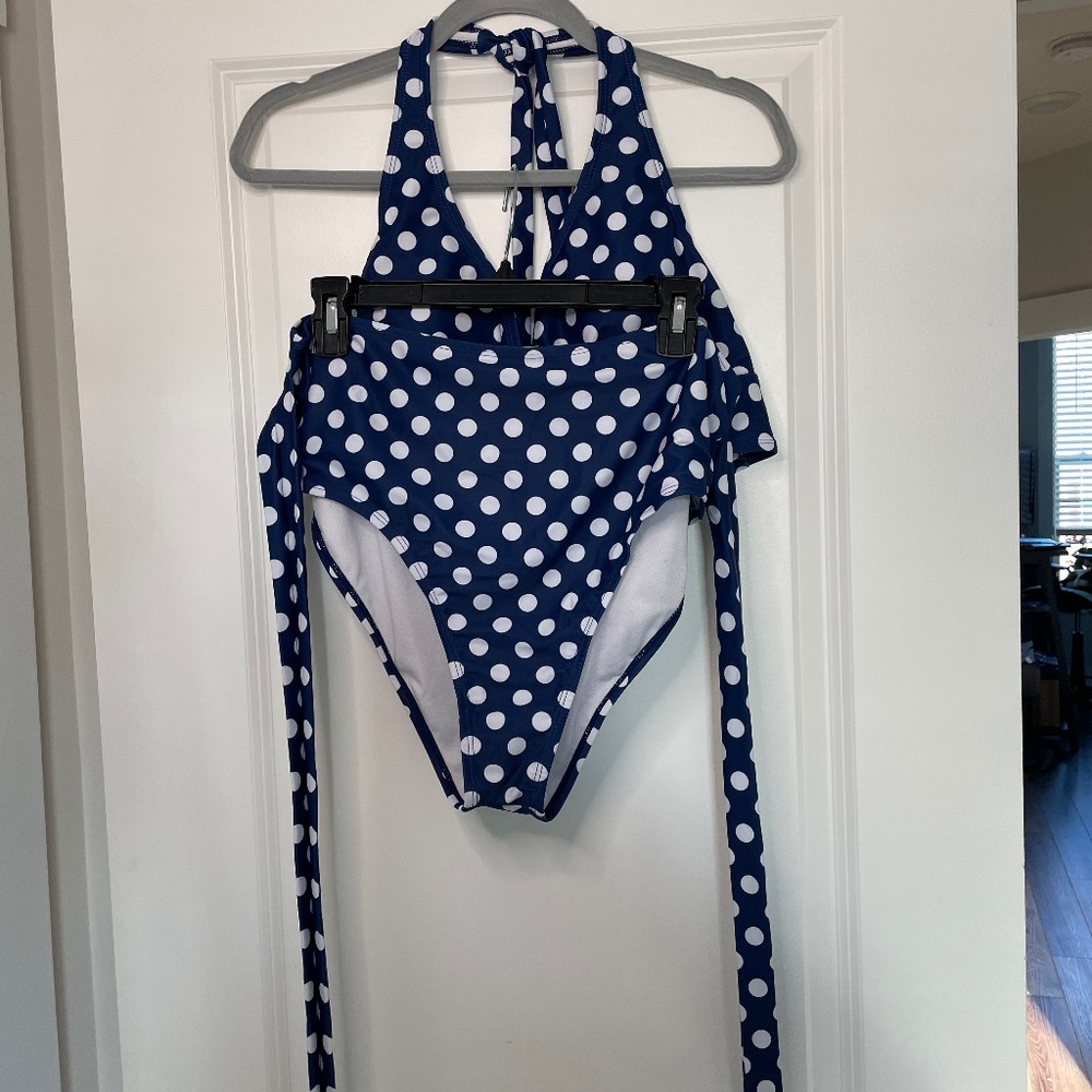 EUC Navy Blue two piece swimsuit SZ 2XL